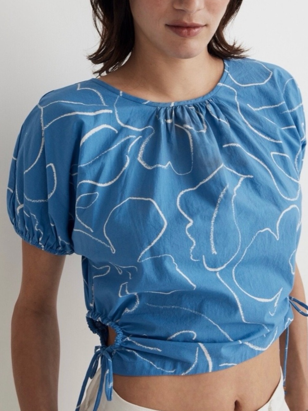 Madewell Puff Sleeve Cut Out Blouse Top in Blue Floral